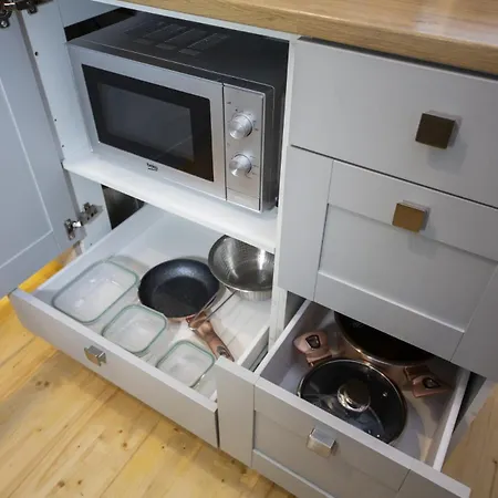 Athenaeum Spacious& Cozy 1br Prime Location W Balcony Апартаменты *