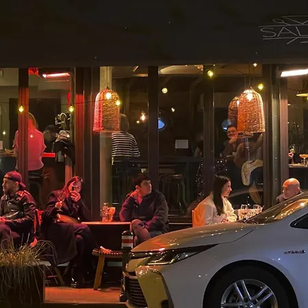 Athenaeum Spacious& Cozy 1br Prime Location W Balcony