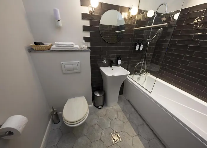 דירה Athenaeum Spacious& Cozy 1br Prime Location W Balcony *